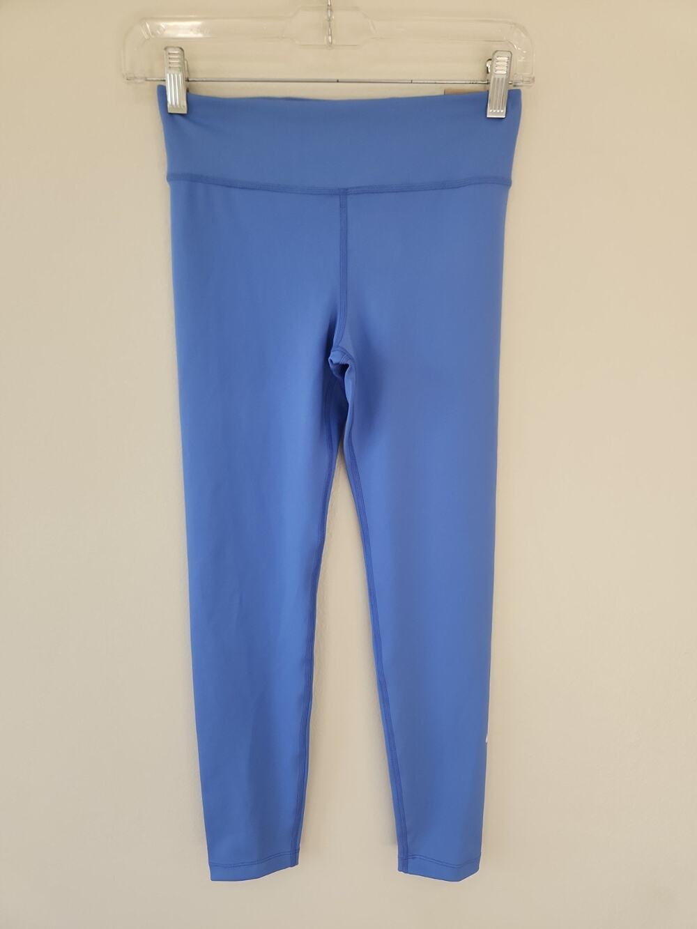 Nike One Dri-FIT Womens Medium Blue Leggings M NWT Yoga Pilates Running